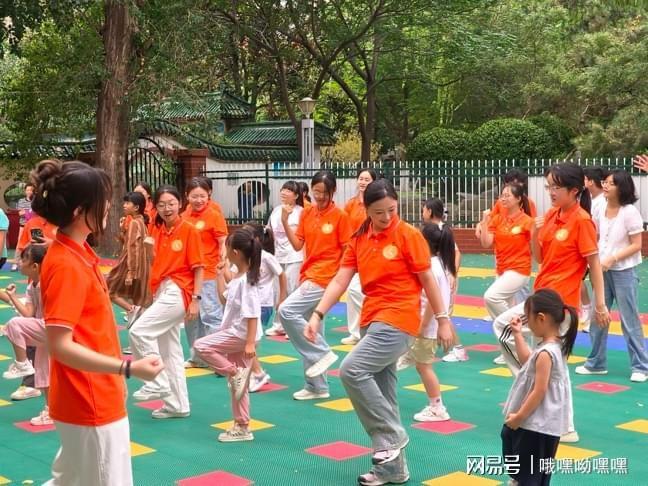 山东女子学院：以爱为伴点亮童稚时光